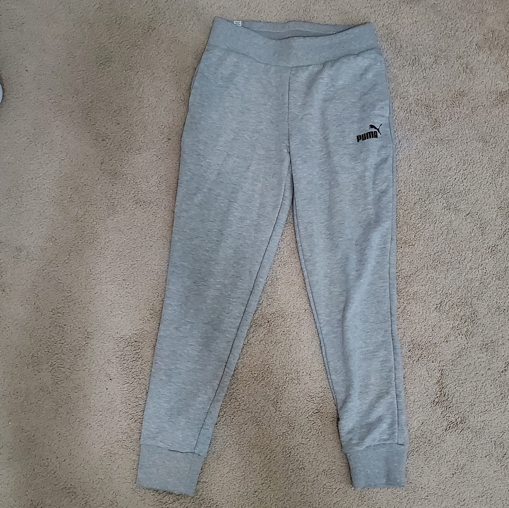 New Puma sweatpants S